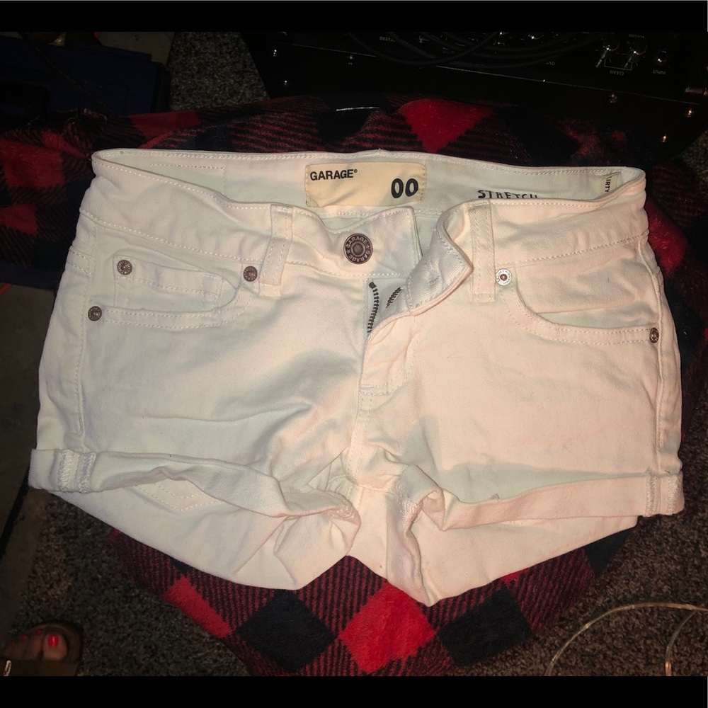 NWOT Garage white jean shorts
